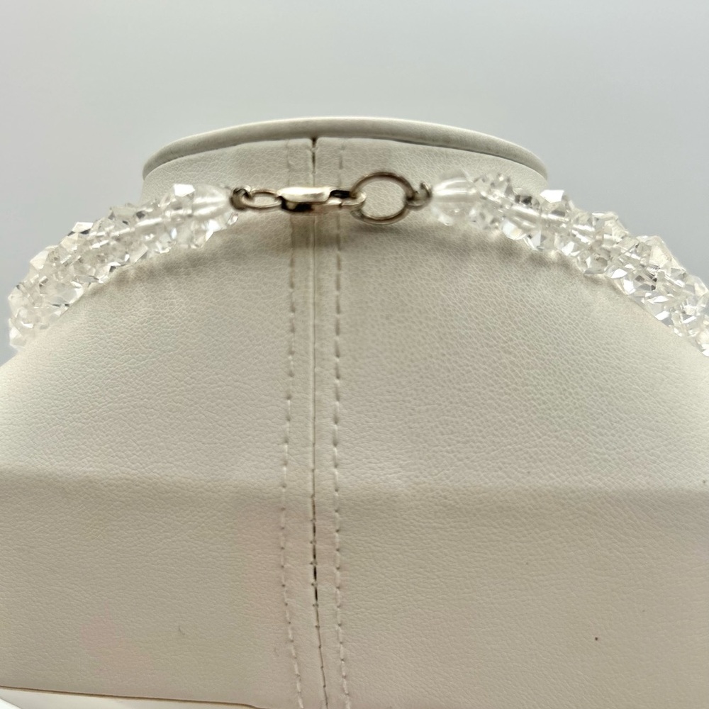 SOLD. Stunning Vintage Crystal Necklace - Picture 3 of 3